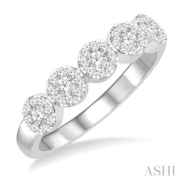 1/2 Ctw 5-Stone Lovebright Round Cut Diamond Band in 14K White Gold
